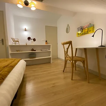 A22 - Les Cosy De - Le Boheme Chic 4* Apartment *